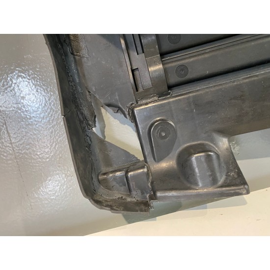 Clapeti rezonator sus VOLVO XC40 2018+ 31455415