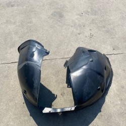 Front right wheel arch liner VOLVO XC70 2007 30655880