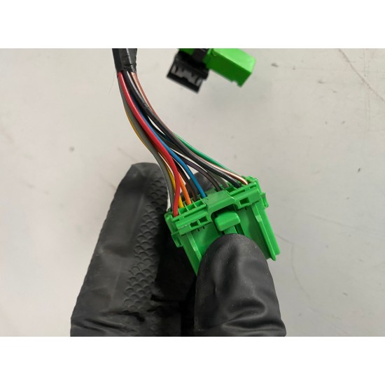 Oglinda dreapta electrica cu rabatare bliss si bec 12 fire VOLVO XC60 31297786 31371140 31385264 Oglinda dreapta electrica cu rabatare bliss si bec 12 fire VOLVO XC60 31297786 31371140 31385264