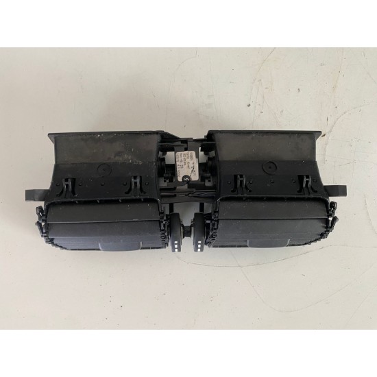 Grila aerisire centrala plansa bord VOLVO XC60 2015-2017 30755643