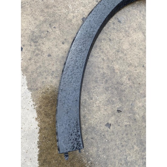 Rear right over fender molding Volvo XC40 2019 31448329 Rear right over fender molding Volvo XC40 2019 31448329