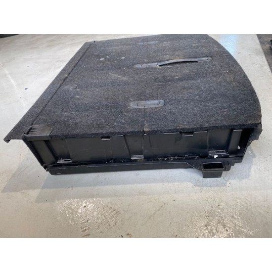 Inaltator portbagaj pentru roata de rezerva VOLVO V40 V40 CC 2012-2019 31332549