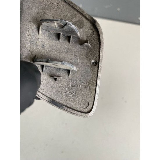 Capac spalator de far dreapta Volvo XC60 2009-2013 30763411 Capac spalator de far dreapta Volvo XC60 2009-2013 30763411