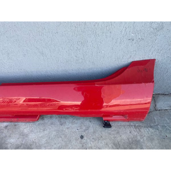 Right Side Sideskirt Volvo V40 2012+ 31290542