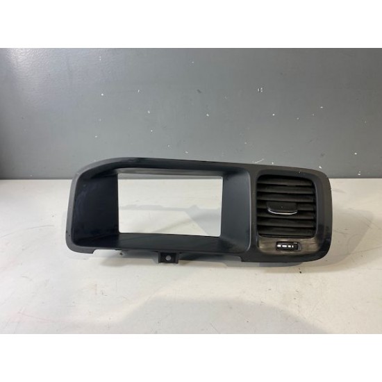 Frame centre dashboard Volvo V40 S60 V60 2014-2018 30791675 39804063 Frame centre dashboard Volvo V40 S60 V60 2014-2018 30791675 39804063
