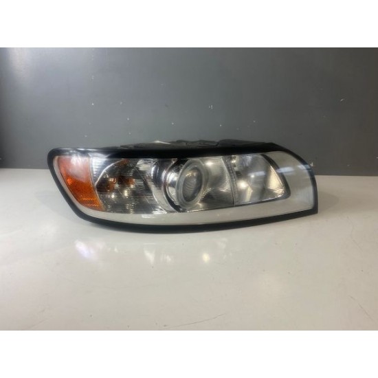 Far halogen dreapta VOLVO S40 V50 2011 31299584 32206142