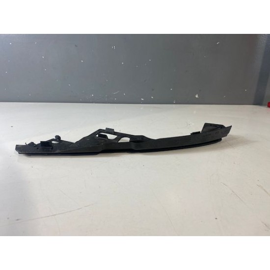 Suport dreapta bara trager Volvo S40 V50 2007-2012 30744957 Suport dreapta bara trager Volvo S40 V50 2007-2012 30744957