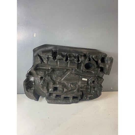 Capac motor VOLVO XC60 V60 V60CC S60 31437540 Capac motor VOLVO XC60 V60 V60CC S60 31437540