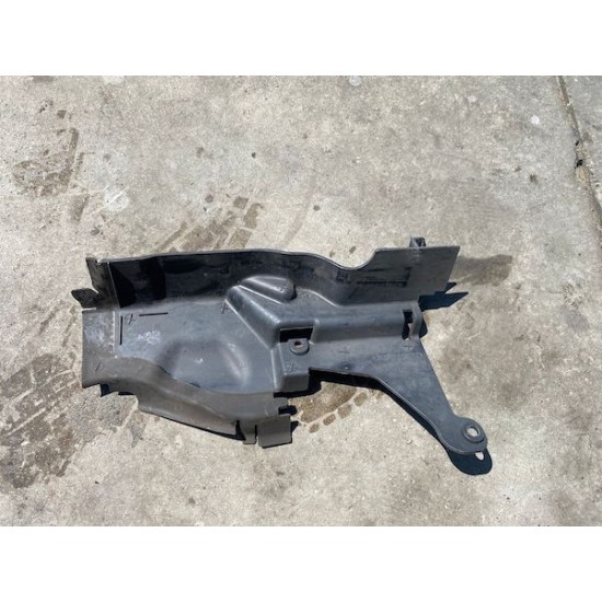 Front left air guide VOLVO V60 D6 HYBRID 2014-2018 31290823