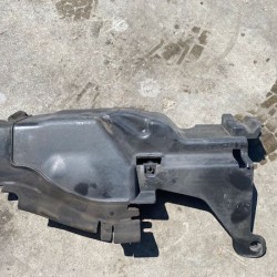 Front right air guide VOLVO V60 D6 HYBRID 2014-2018 31290824