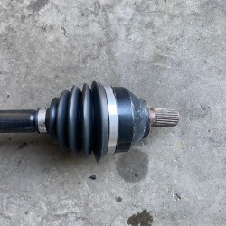 Right manual drive shaft2.0 Volvo S40 V50 C30 C70 2010+ 36002452