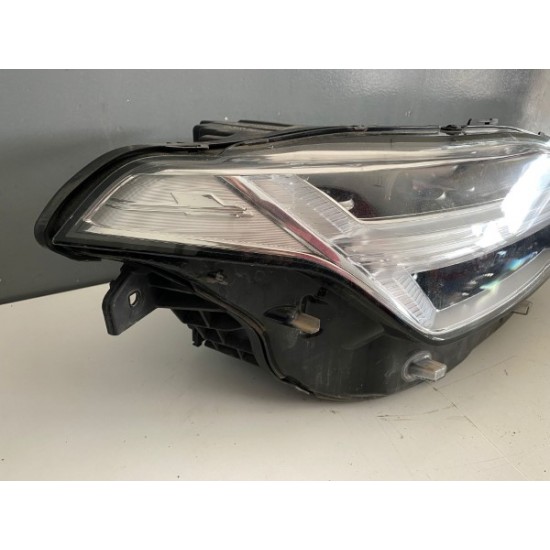 Far dreapta MID LHD VOLVO XC90 2016+ 32228695