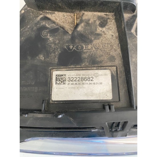 Far stanga MID LED Volvo S90 V90 2017+ 32228682 31655794 32228316