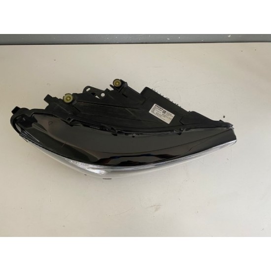 Far dreapta VOLVO C40 EX40 XC40 FACELIFT 2022+ 32404666 32293764