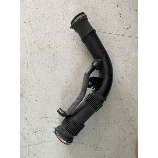 Furtun Admisie Aer Volvo XC60 V90 V90CC XC90 S90 V60 V60CC 31657341