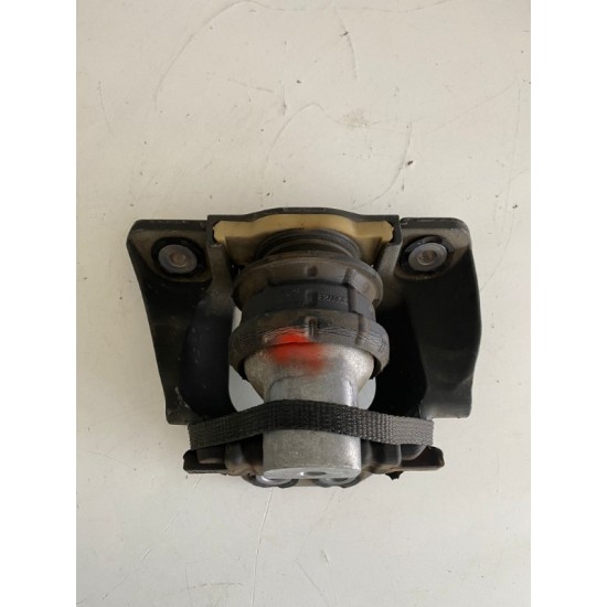 Right engine mount pad Volvo XC60 S90 V90 V60 V90 CC XC90 31686885 31480353