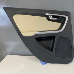 LEFT REAR DOOR TRIM PANEL SOFT BEIGE Volvo S60 V60 8635872 8635869
