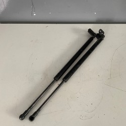 Tailgate strut cylinder set Volvo XC60 2009-2017 31335392 31365719