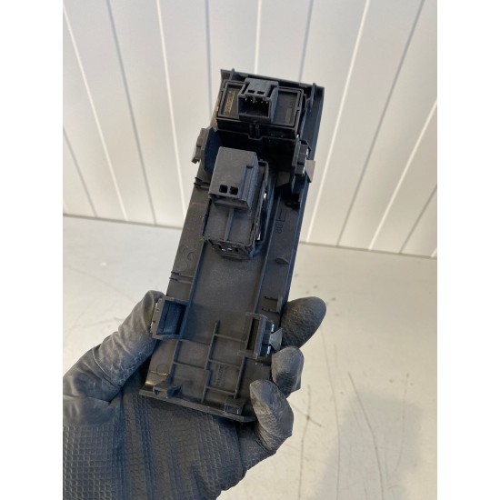 Comanda geam dreapta fata VOLVO XC40 2018 31456060 32237414