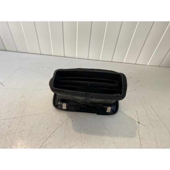 Grila bord VOLVO XC40 2018+ 31442626 31477270 Grila bord VOLVO XC40 2018+ 31442626 31477270