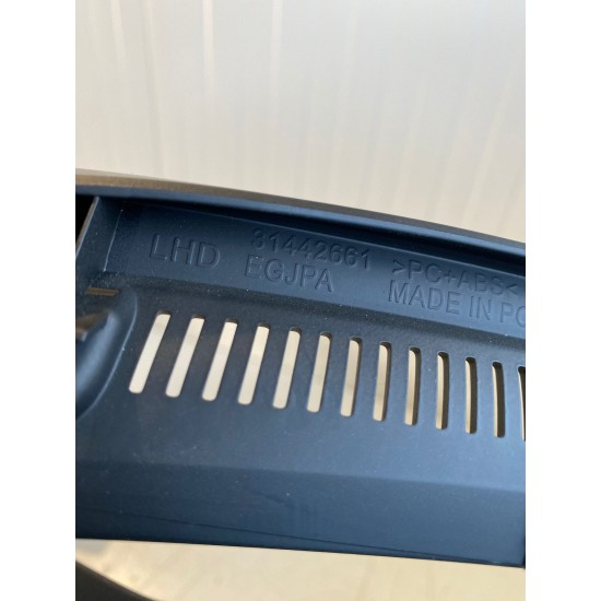 Ornament Ceasuri Bord Volvo XC40 31442535 31442661