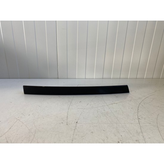 Rail trim part external left glass chanel VOLVO XC40 2018 31477934
