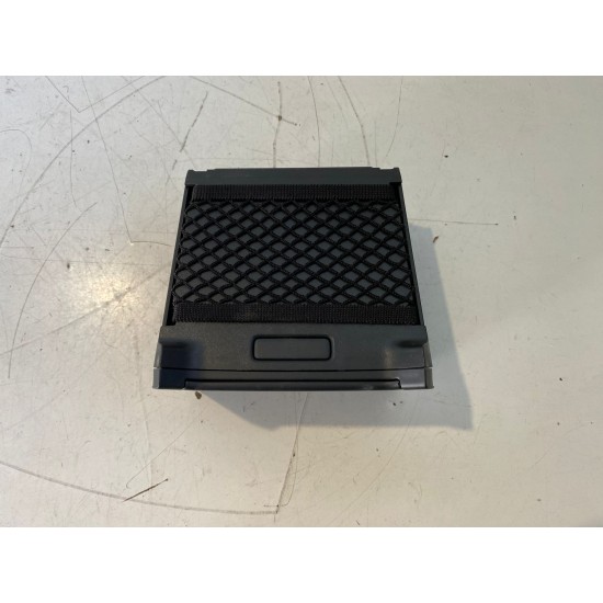 Compartiment spate consola VOLVO XC40 2018 31497250