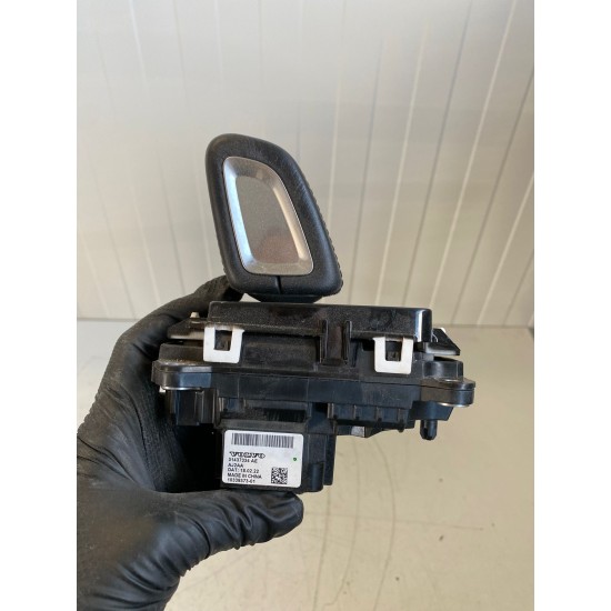 Nuca schimbator cutie viteze automata VOLVO XC40 2019 31437334