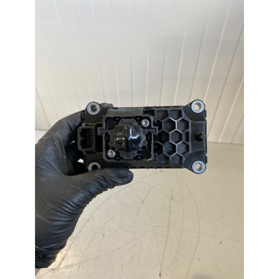 Nuca schimbator cutie viteze automata VOLVO XC40 2019 31437334 Nuca schimbator cutie viteze automata VOLVO XC40 2019 31437334