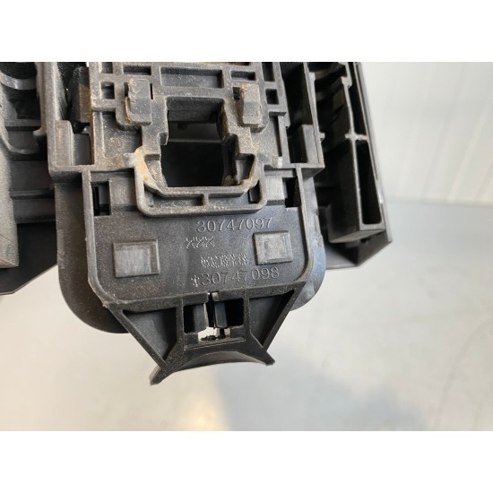 Suport broasca incuietoare usa stanga spate Volvo XC40 2018+ 30747097 30747107