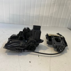 Broasca incuietoare usa fata stanga Volvo S60 V60 S90 V90 XC60 XC90 V60 CC 31440997