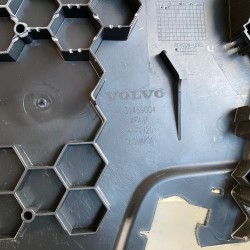 Ornament consola centrala partea dreapta VOLVO XC40 2018+ 31469004