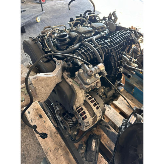 Engine 220,000km Volvo S60 V60 XC60 V70 D4204T5