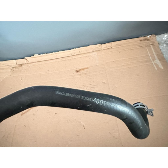 Radiator hose Volvo XC40 32317063