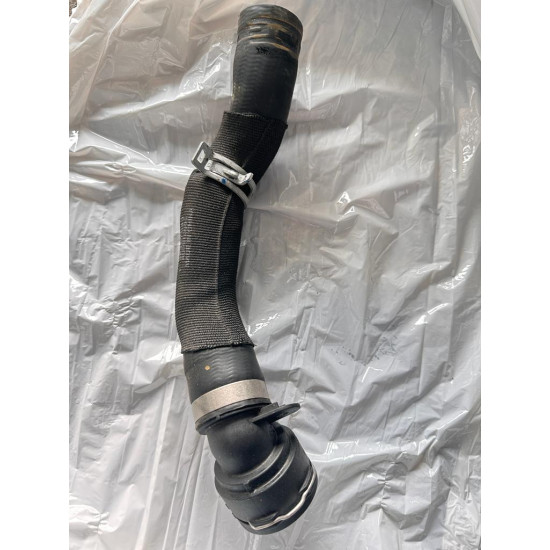 Hose Volvo XC40 32257843