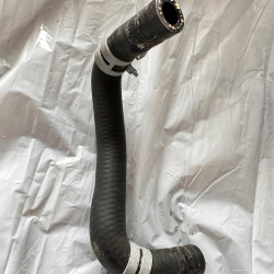 Radiator hose Volvo XC40 32208669