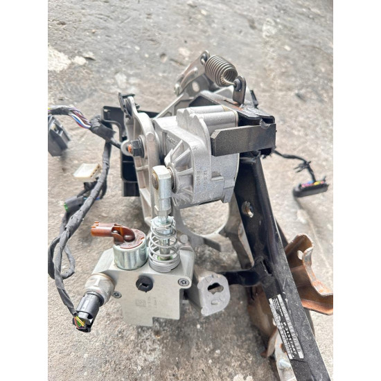 Brake pedal Volvo V60 31317447 Brake pedal Volvo V60 31317447