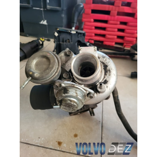 Turbina VOLVO S60 TD04L-12 8658096