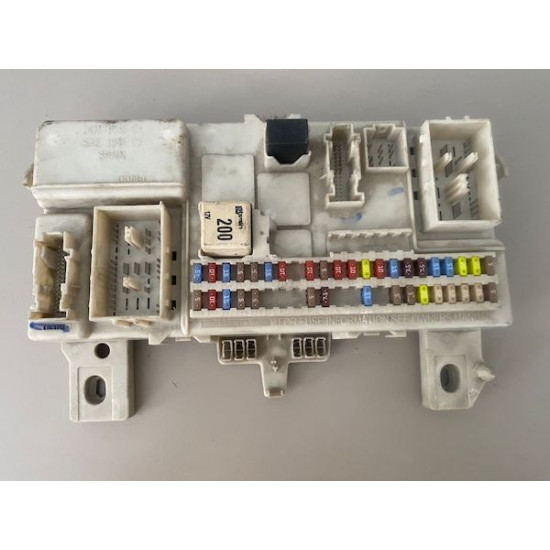 CEM Fuse Box VOLVO V50-S40-C30-C70 30728906 CEM Fuse Box VOLVO V50-S40-C30-C70 30728906