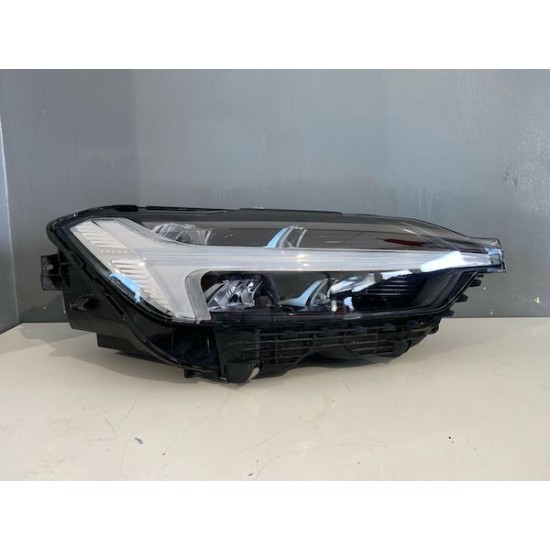 Far dreapta FULL LED VOLVO XC60 FACELIFT 2021+ 32404710