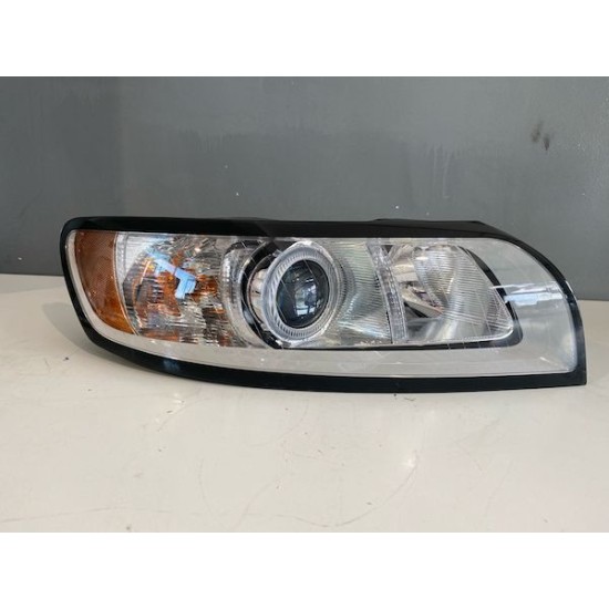 Far dreapta VOLVO S40 V50 2008-2012 31299586