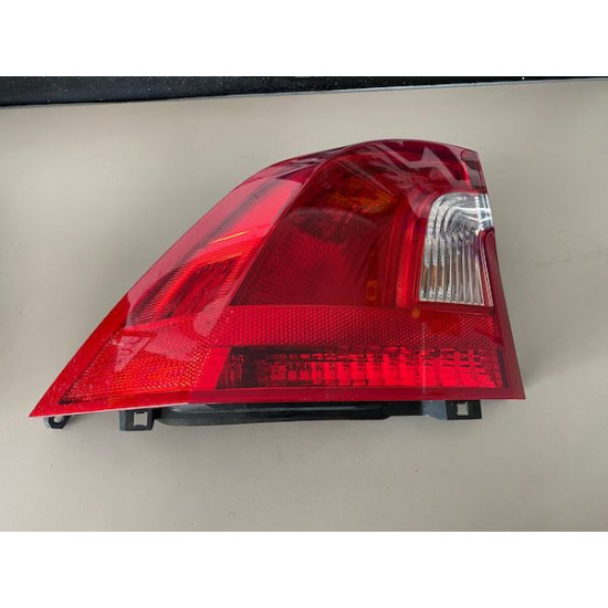 Taillight Rear Left Volvo S60 31395930