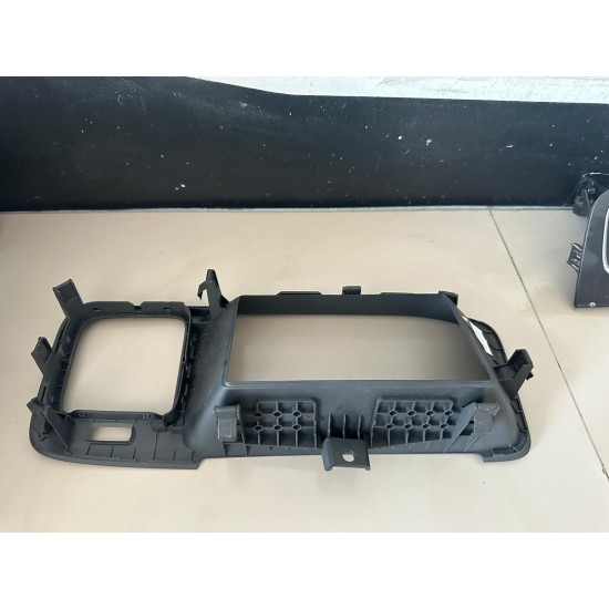 Ornament grila aerisire bord centrala Volvo V60 2009-2018 30791675