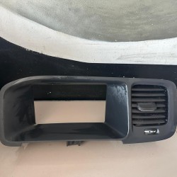 Grila aerisire bord centrala Volvo V60 2011-2018 30791675