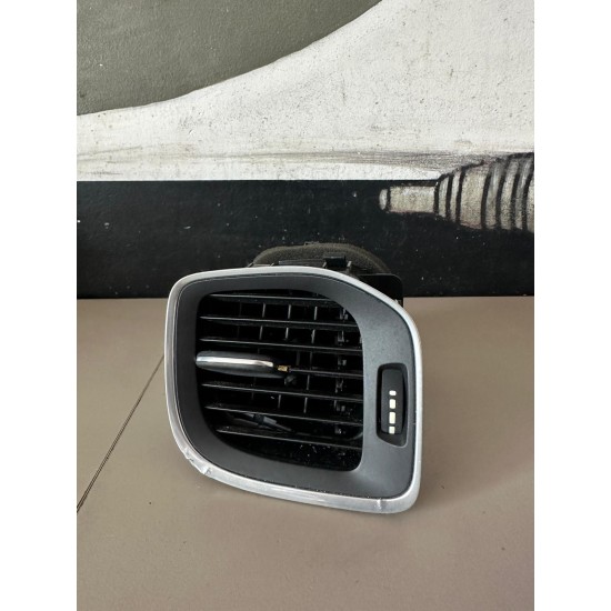 Front left air vent Volvo V60 S60 V40 2011-2018 30791697