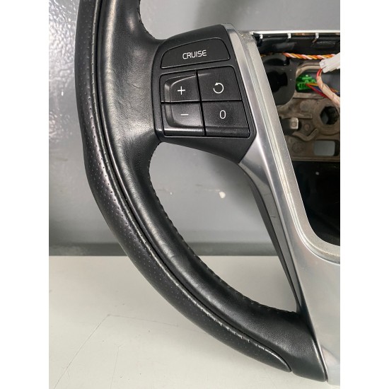 Volan R-design cu piele perforata VOLVO S60 V60 XC60 XC70 S80 V70 31315994 31390469