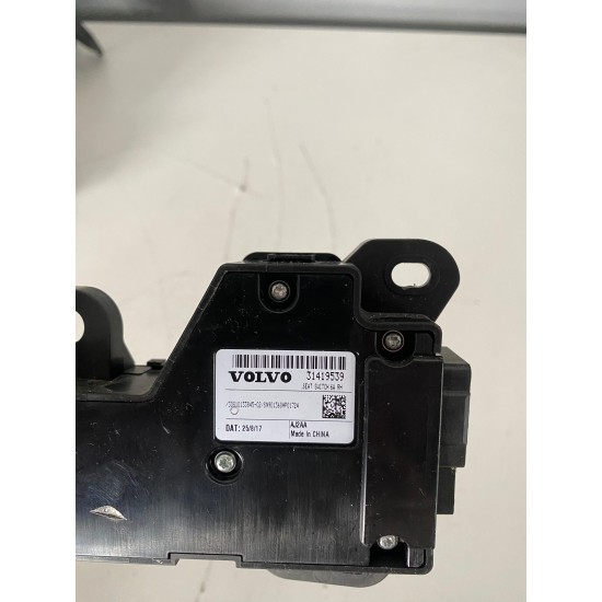Comanda reglare scaun dreapta fata VOLVO XC90 S90 V90 XC60 V60 S60 V90CC 31419539