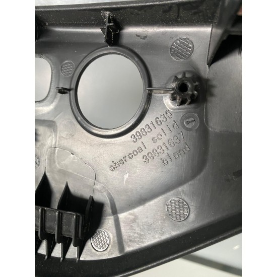 Ornament scaun dreapta fata VOLVO S90 V90 XC90 XC60 S60 V60 39831636 Ornament scaun dreapta fata VOLVO S90 V90 XC90 XC60 S60 V60 39831636