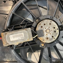 Cooling Radiator Fan Volvo S40 V50 C30 C70 3M5H-8C607-UC 31261987 31261991