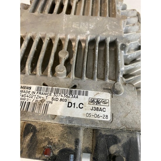 Calculator motor ECU Volvo V50 S40 V40 30743623 36000189
